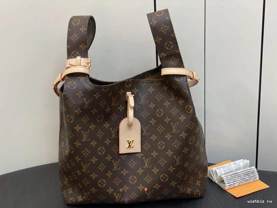 WIS VUITTON Atlantis LOUIS GM 0204